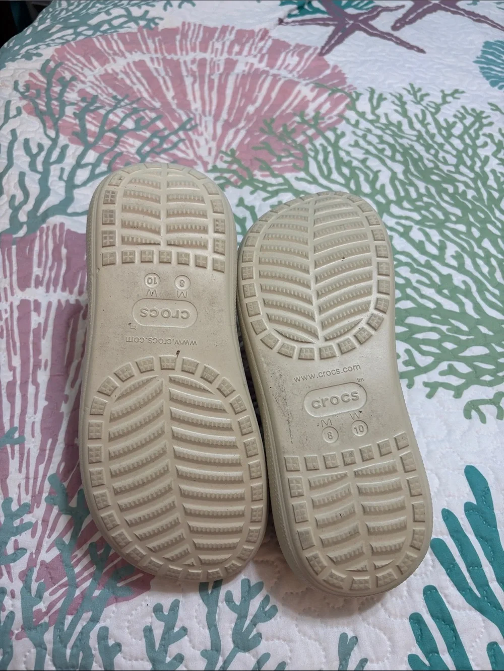 Crocs Crush most comfortable Crocs ever! Cream color. Unisex- Men sz 8/ Women 10